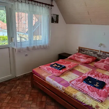 Arvacska Nyaralo Holiday home Balatonmariafurdo